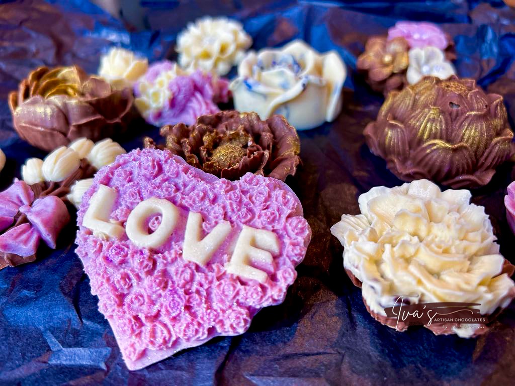 "Bouquet" Chocolate Box - 6 chocolates - Image 10